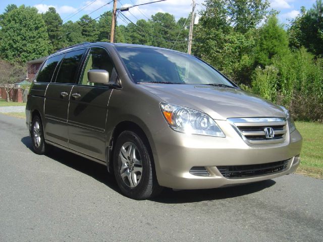 Honda Odyssey 2005 photo 4