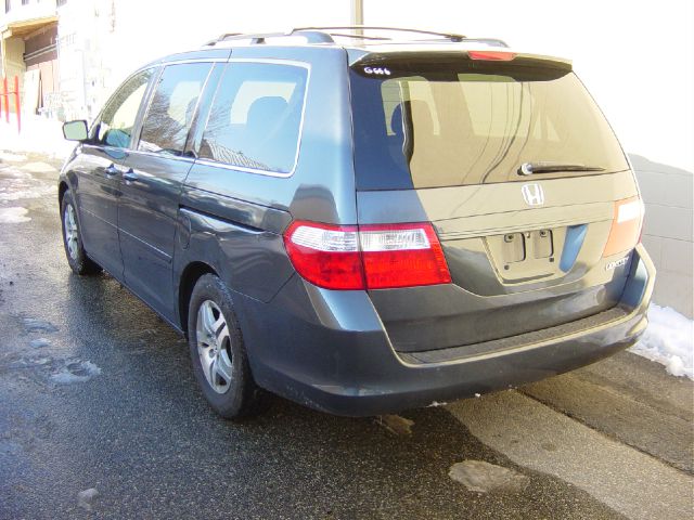 Honda Odyssey 2005 photo 1