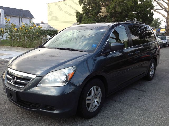 Honda Odyssey 2005 photo 4