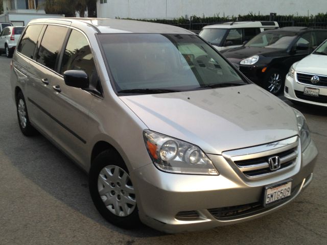 Honda Odyssey 2005 photo 4