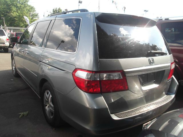 Honda Odyssey 2005 photo 4