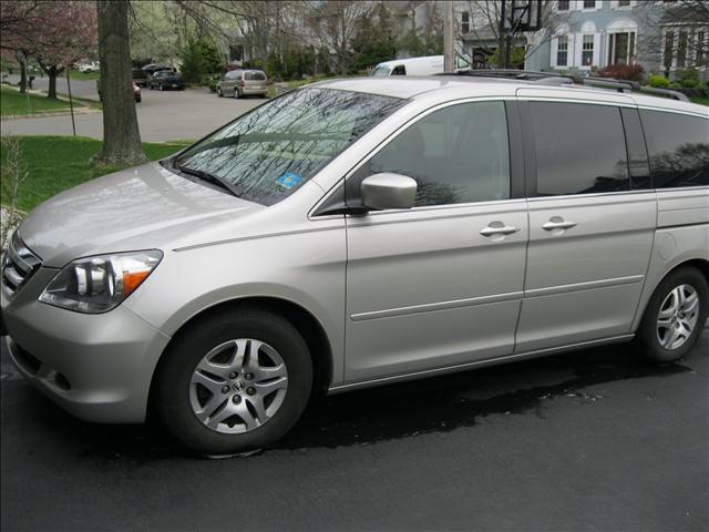 Honda Odyssey 2005 photo 1