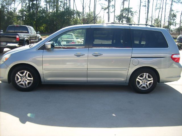 Honda Odyssey 2006 photo 2