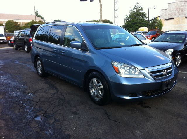 Honda Odyssey 2006 photo 2