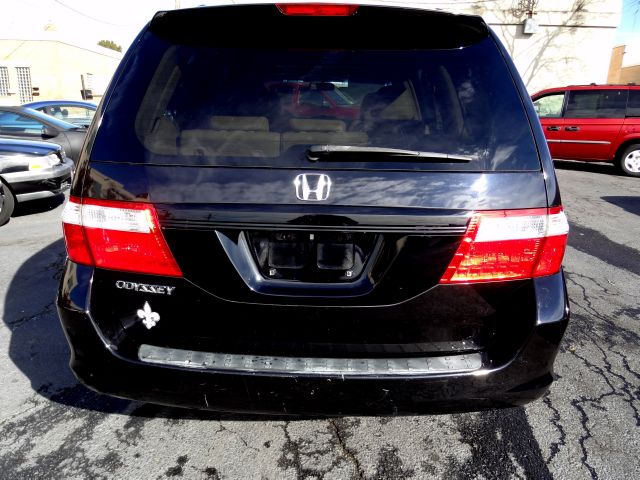 Honda Odyssey 2006 photo 2