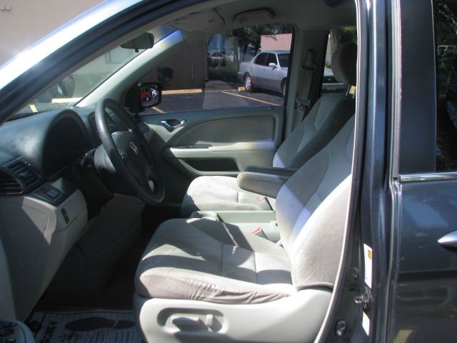 Honda Odyssey 2006 photo 2