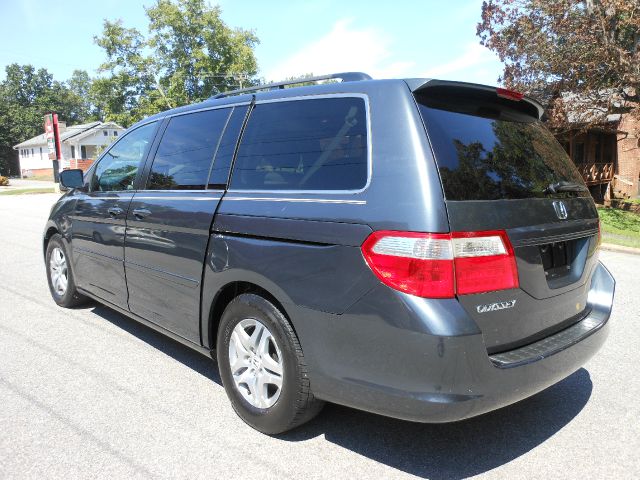 Honda Odyssey 2006 photo 2