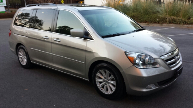 Honda Odyssey 2006 photo 2