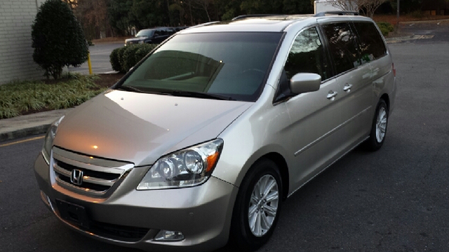 Honda Odyssey 2006 photo 3