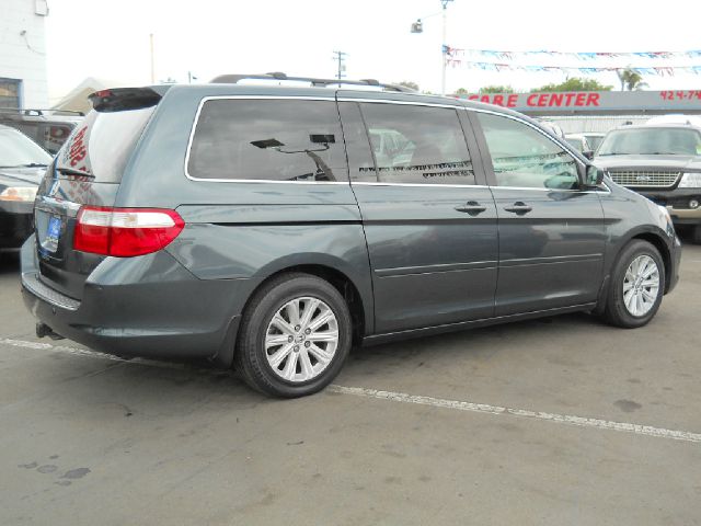 Honda Odyssey 2006 photo 2