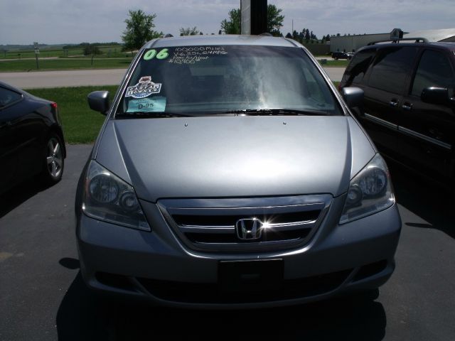 Honda Odyssey 2006 photo 3