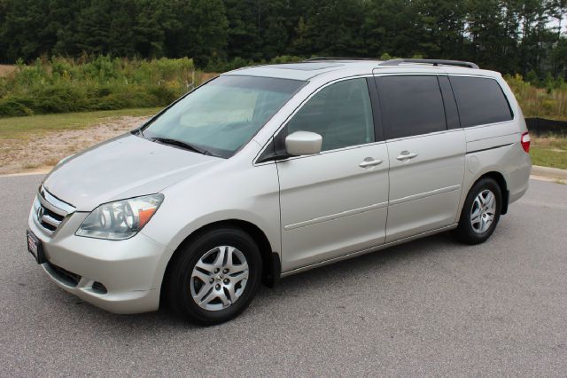 Honda Odyssey 2006 photo 2