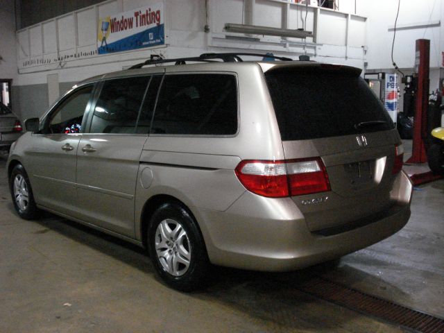 Honda Odyssey 2006 photo 3