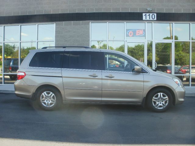 Honda Odyssey 2006 photo 2