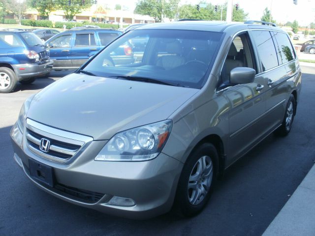 Honda Odyssey 2006 photo 3