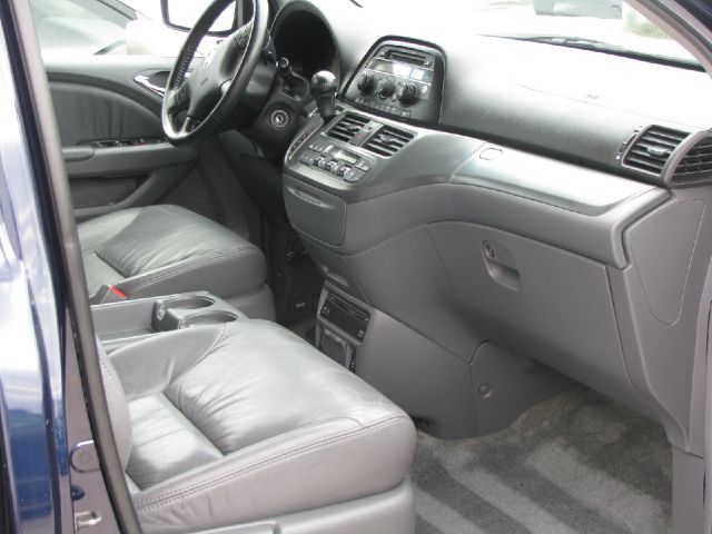 Honda Odyssey 2006 photo 3