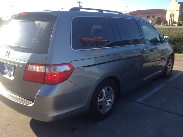 Honda Odyssey 2006 photo 3