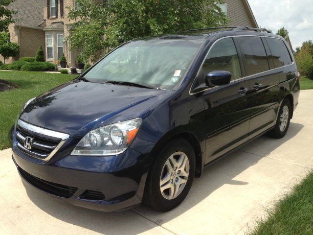 Honda Odyssey 2006 photo 2