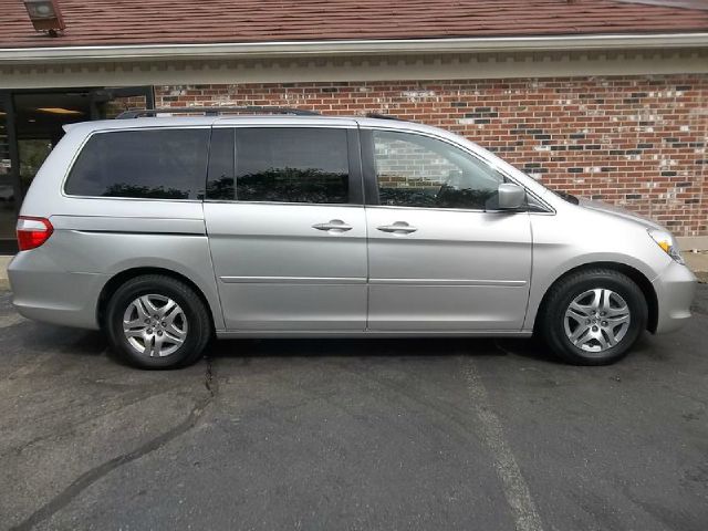 Honda Odyssey 2006 photo 2