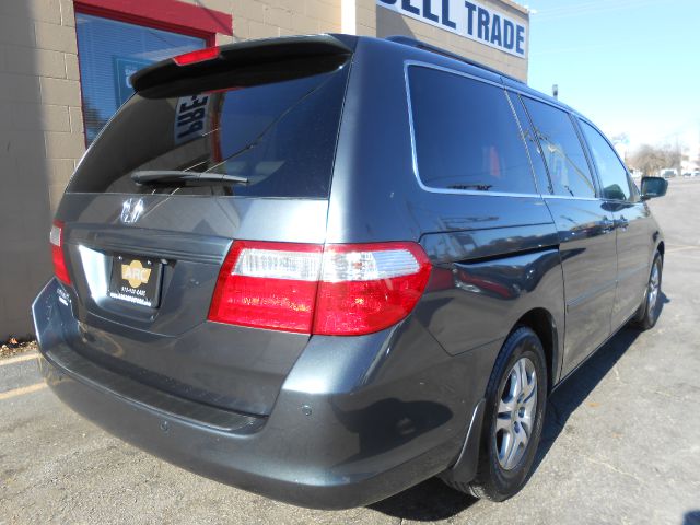 Honda Odyssey 2006 photo 2