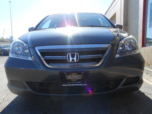 Honda Odyssey 2006 photo 4