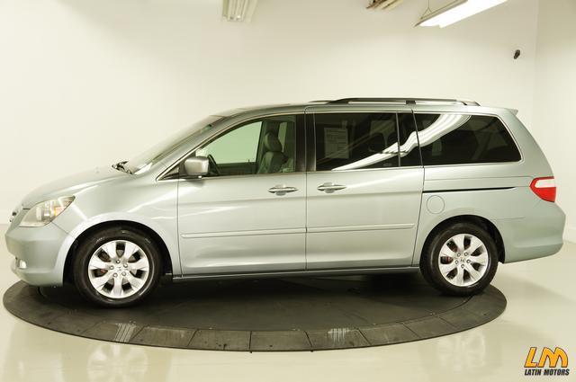 Honda Odyssey 2006 photo 3