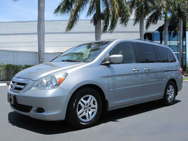 Honda Odyssey 2006 photo 2