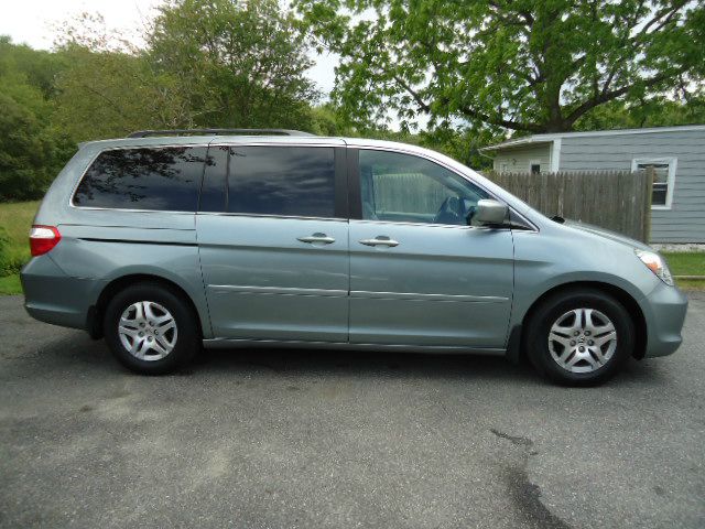 Honda Odyssey 2006 photo 2