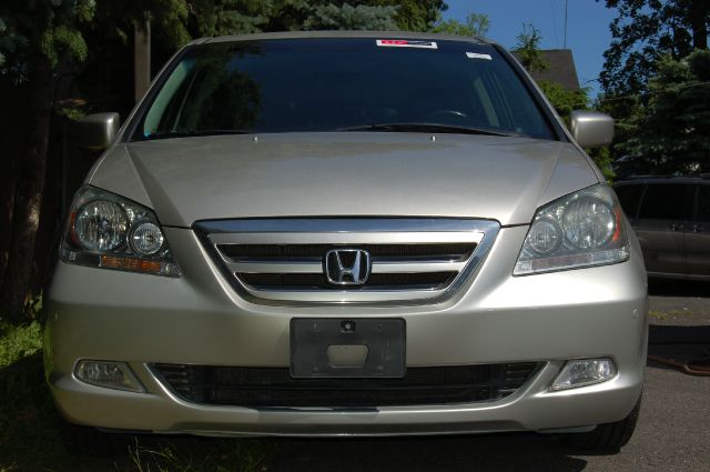 Honda Odyssey 2006 photo 2