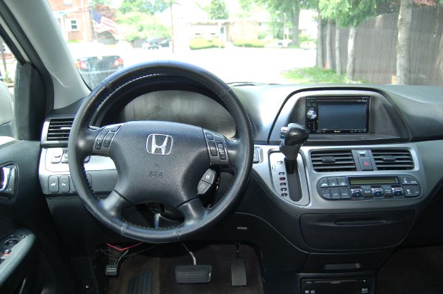 Honda Odyssey 2006 photo 5