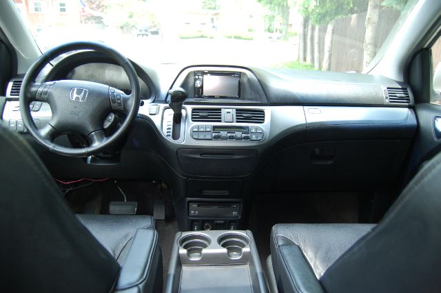 Honda Odyssey 2006 photo 7