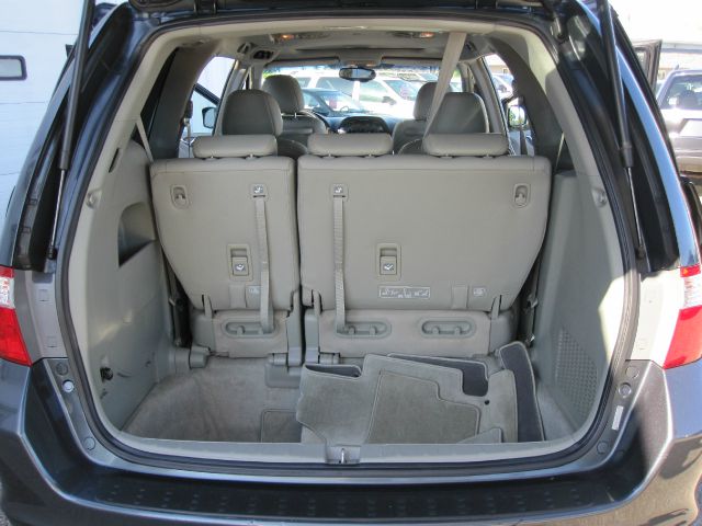 Honda Odyssey 2006 photo 2