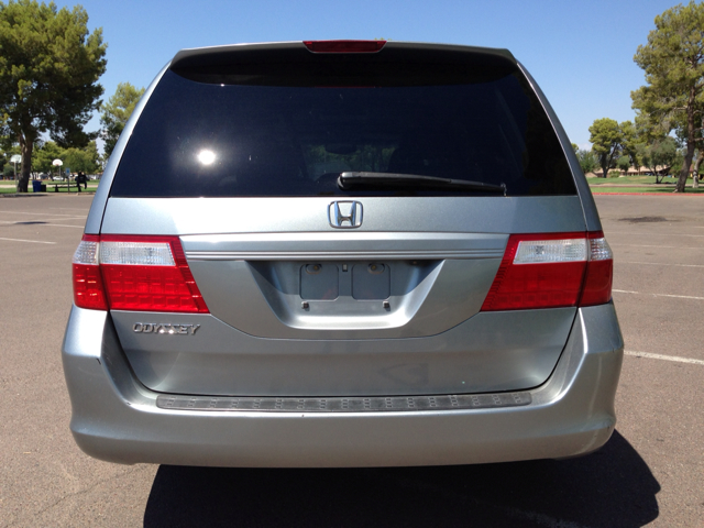 Honda Odyssey 2006 photo 3