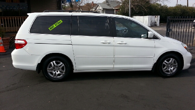 Honda Odyssey 2006 photo 1