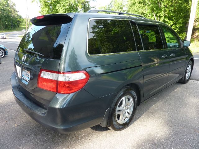 Honda Odyssey 2006 photo 3