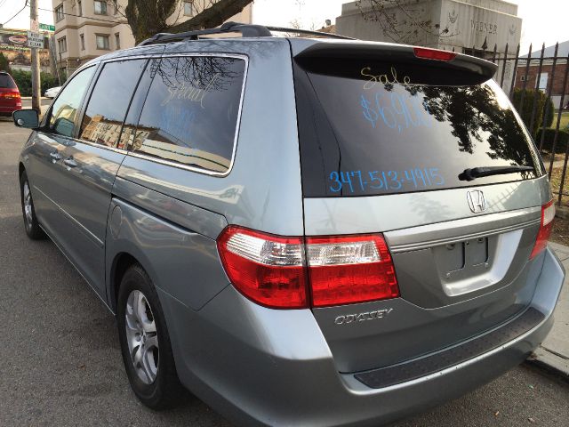 Honda Odyssey 2006 photo 1