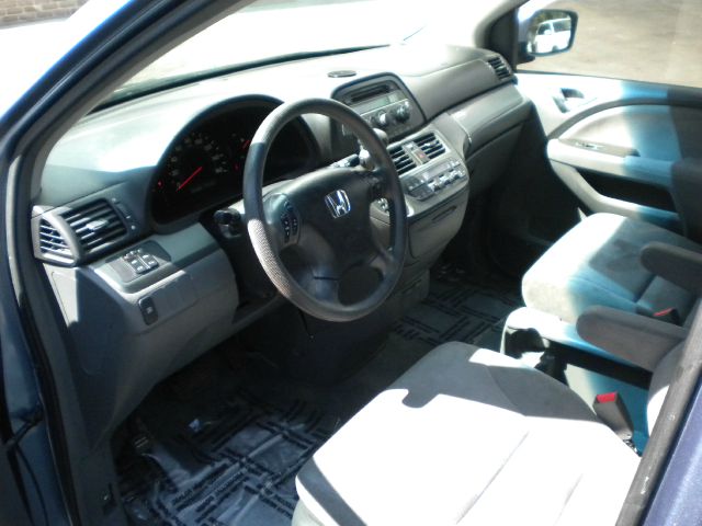 Honda Odyssey 2006 photo 2