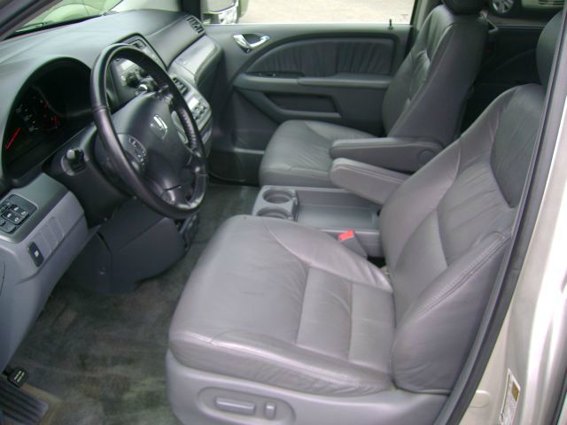 Honda Odyssey 2006 photo 2