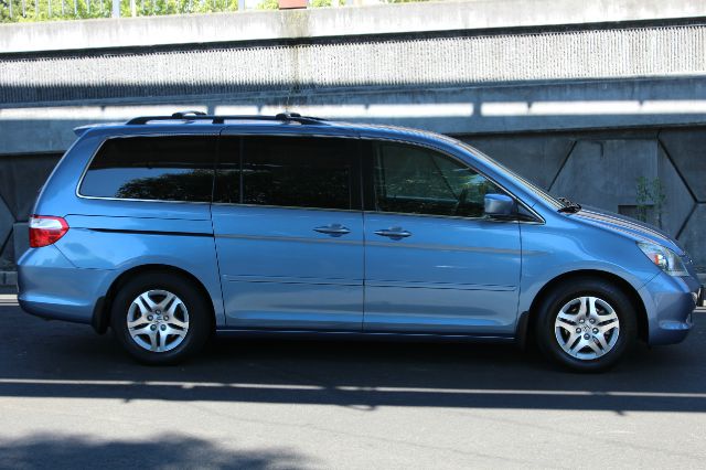 Honda Odyssey 2006 photo 4