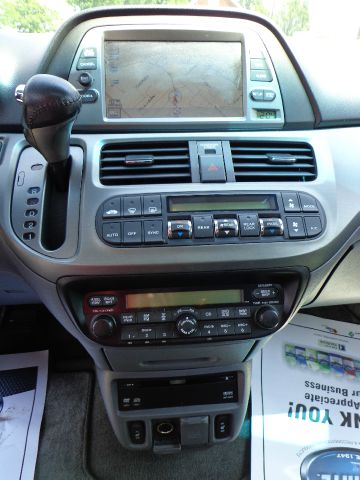 Honda Odyssey 2006 photo 3