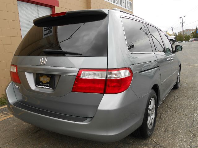 Honda Odyssey 2006 photo 3