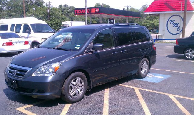 Honda Odyssey 2006 photo 4