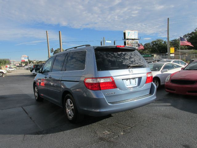 Honda Odyssey 2006 photo 3