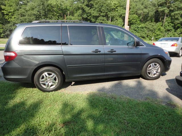 Honda Odyssey 2006 photo 3