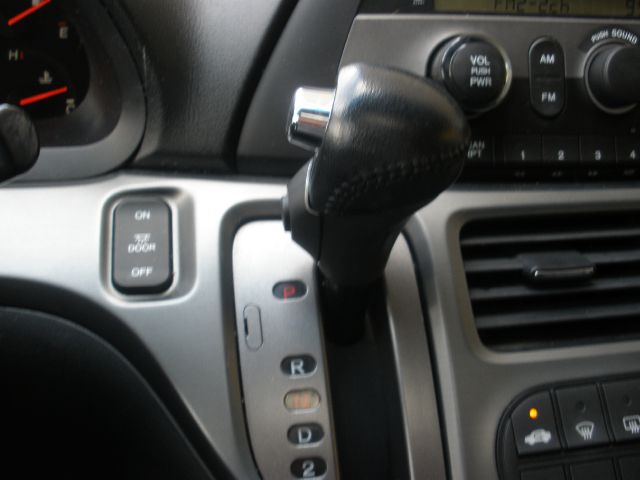 Honda Odyssey 2006 photo 14