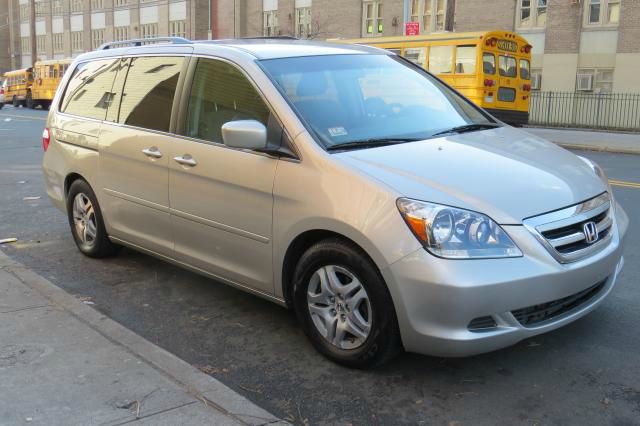 Honda Odyssey 2006 photo 3