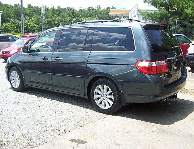 Honda Odyssey 2006 photo 2