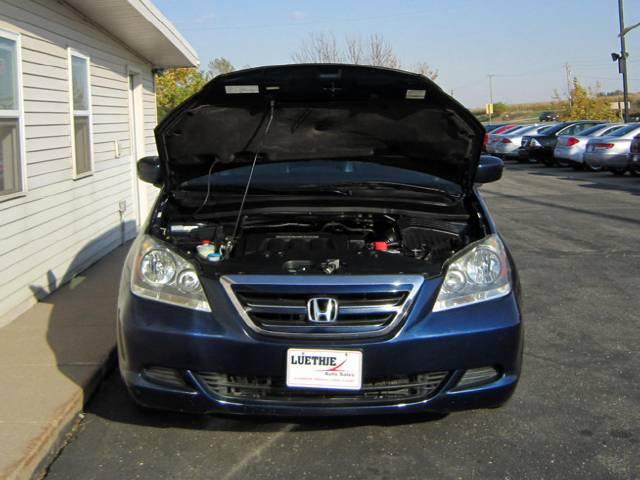 Honda Odyssey 2006 photo 2