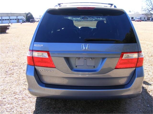 Honda Odyssey 2007 photo 3