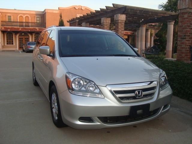 Honda Odyssey 2007 photo 3